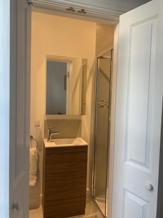 Beautiful One Bedroom Flat In The Heart Of Notting Hill Gate London Luaran gambar