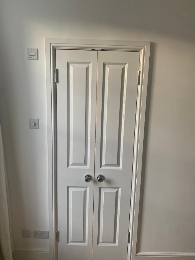 Beautiful One Bedroom Flat In The Heart Of Notting Hill Gate London Luaran gambar